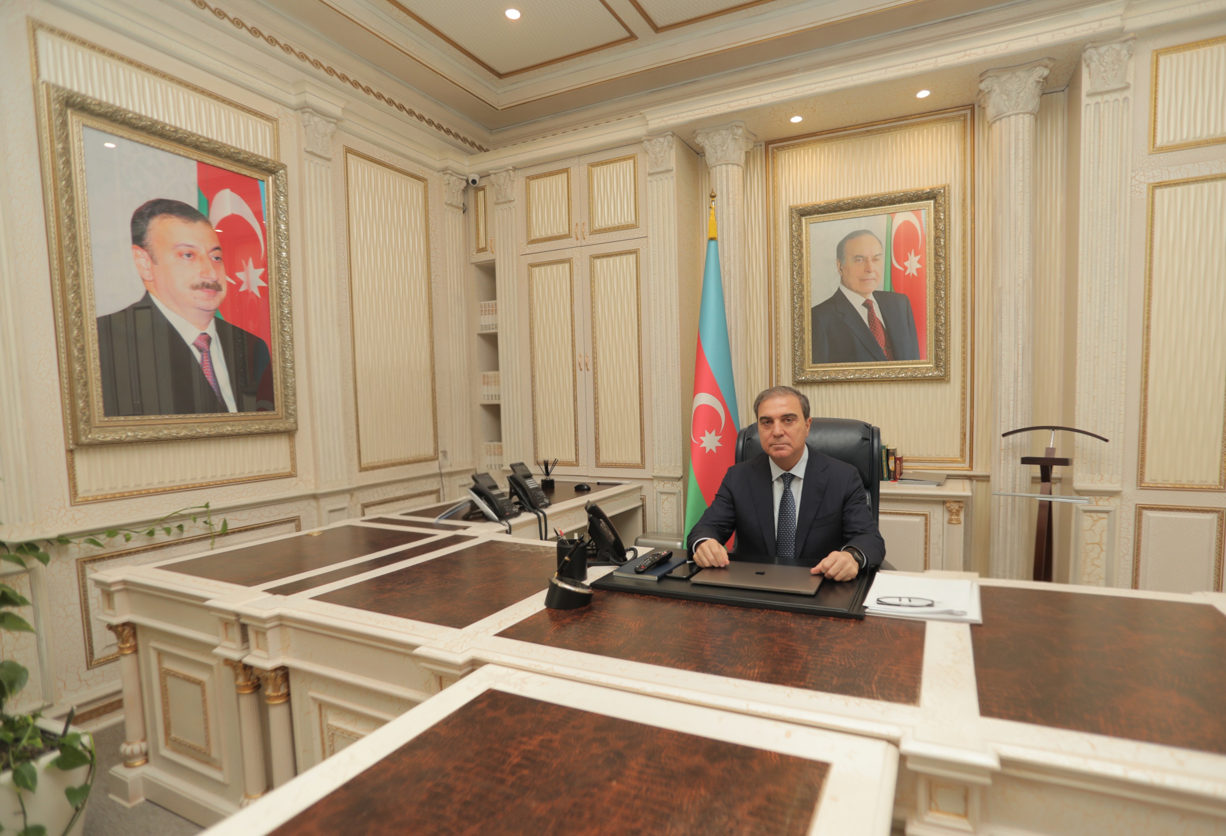 Niyazi Bayramov - monitorsuz.jpg