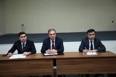 Niyazi Bayramov 37 nömrəli tam orta məktəbdə vətəndaşlarla qəbul keçirib