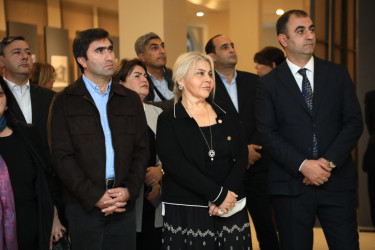 “Əsrlərin şahidi Gəncə” adlı foto sərgi təşkil olunub