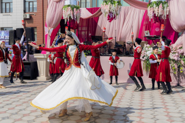 Gəncə “Dünya Məktəbi”ndə “Paxlava” festivalı keçirilib