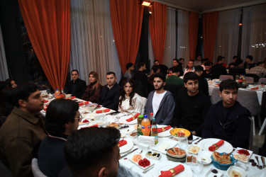 Gəncədə Azərbaycan və Türkiyəli tələbələr üçün iftar süfrəsi təşkil olunub