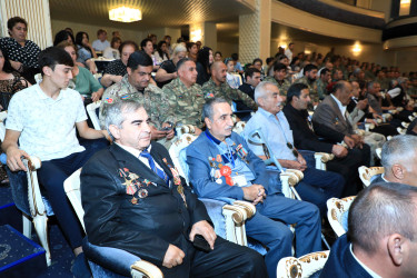 Gəncədə 26 İyun - Silahlı Qüvvələr Günü münasibətilə konsert proqramı təşkil olunub