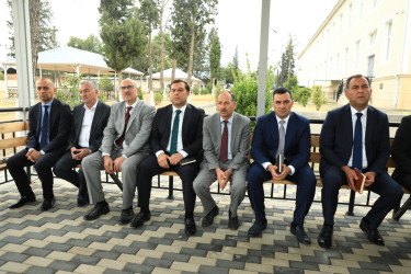 Gəncə Şəhər İcra Hakimiyyətinin başçısı Niyazi Bayramov şəhər sakinləri ilə növbəti dəfə səyyar görüş keçirib