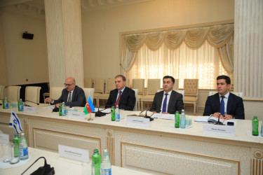 Niyazi Bayramov İsrailin Azərbaycandakı səfiri ilə görüşüb