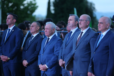 Gəncə 2025-ci il üçün MDB-nin İdman Paytaxtı titulunu təsdiqləyən sertifikatı qəbul edib