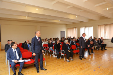 Niyazi Bayramov 14 nömrəli tam orta məktəbdə vətəndaşlarla görüşüb