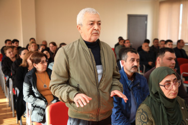 Niyazi Bayramov 14 nömrəli tam orta məktəbdə səyyar görüş keçirib