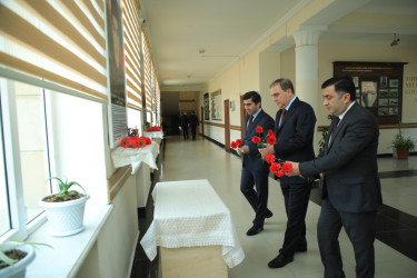 Niyazi Bayramov 30 nömrəli tam orta məktəbdə vətəndaş qəbulu keçirib