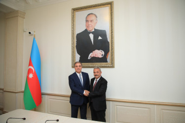 Niyazi Bayramov TÜRKSOY nümayəndə heyəti ilə görüşüb