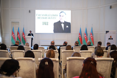Gəncədə Ulu Öndər Heydər Əliyevin 102 illiyinə həsr olunmuş beynəlxalq elmi konfrans keçirilib