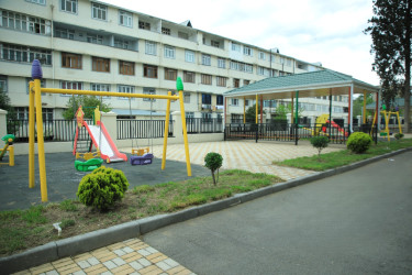 Niyazi Bayramov 5 nömrəli körpələr evi-uşaq bağçasının açılış mərasimində iştirak edib