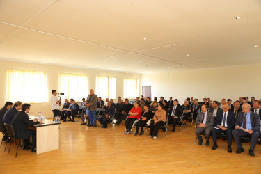 Niyazi Bayramov 3 nömrəli tam orta məktəbdə vətəndaşlarla görüş keçirib