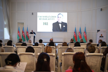 Gəncədə Ulu Öndər Heydər Əliyevin 102 illiyinə həsr olunmuş beynəlxalq elmi konfrans keçirilib