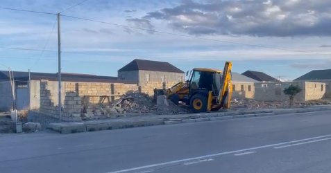 Gəncədə qanunsuz tikililərə qarşı monitorinqlər davam etdirilir