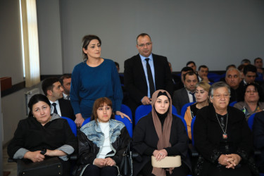 Niyazi Bayramov Gəncə Peşə Hazırlığı Mərkəzində vətəndaşlarla görüşüb