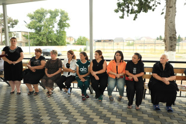 Gəncə Şəhər İcra Hakimiyyətinin başçısı Niyazi Bayramov şəhər sakinləri ilə növbəti dəfə səyyar görüş keçirib