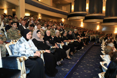 Gəncədə 26 İyun - Silahlı Qüvvələr Günü münasibətilə konsert proqramı təşkil olunub