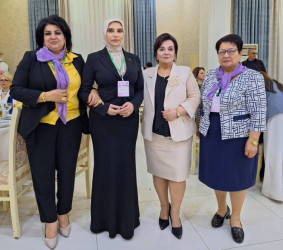 Gəncədə Qadın Sahibkarların I Qurultayı keçirilib