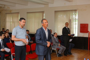 Niyazi Bayramov 1 nömrəli tam orta məktəbdə sakinlərlə səyyar görüş keçirib