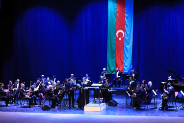 Gəncədə 26 İyun - Silahlı Qüvvələr Günü münasibətilə konsert proqramı təşkil olunub