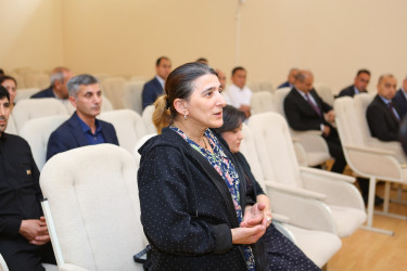 Niyazi Bayramov ADAU-da sakinlərlə görüşüb
