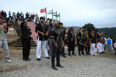 Niyazi Bayramov IV Milli Yaylaq Festivalında iştirak edib