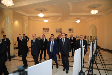 Gəncədə Ümummilli Lider Heydər Əliyevin anadan olmasının 103-cü ildönümü ilə bağlı tədbir keçirilib