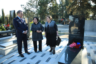 Niyazi Bayramov Şəhidlər xiyabanında aparılan təmir işləri ilə yerində tanış olub