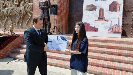 Gəncədə 18 Aprel – Beynəlxalq Abidələr və Tarixi Yerlər Gününə həsr olunmuş tədbir keçirilib