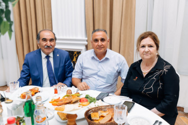 Gəncədə Milli Mətbuatın 150 illiyi münasibətilə ziyafət təşkil olunub