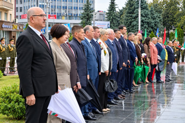 Gəncədən olan nümayəndə heyəti Qomel şəhərinin 884-cü ildönümü tədbirlərində iştirak edib