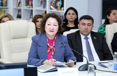 Azərbaycan Milli Elmlər Akademiyasında “Gəncə xanlığı: sikkə zərbi və pul dövriyyəsi” kitabının təqdimatı keçirilib
