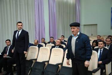 Niyazi Bayramov 18 nömrəli tam orta məktəbdə vətəndaşlarla görüşüb