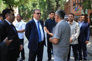 Niyazi Bayramov şəhərdə aparılan abadlıq işlərinə mütəmadi baxış keçirir