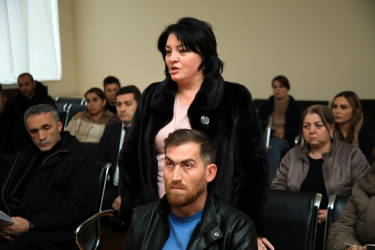 Niyazi Bayramov sakinlərin müraciətlərini dinləyib