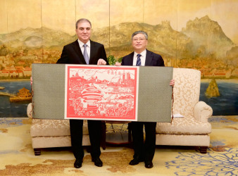 Gəncə ilə Çindao şəhərləri arasında əməkdaşlıq əlaqələri genişlənir