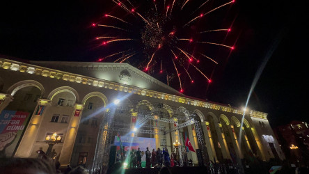 Gəncədə Zəfər Gününə həsr olunmuş möhtəşəm konsert proqramı keçirilib