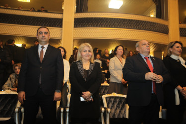 Gəncədə “Erisioni” Gürcüstan Dövlət Akademik Mahnı və Rəqs Ansamblının konsert proqramı keçirilib