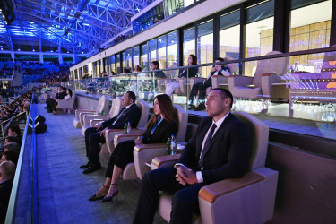 İlham Əliyev və birinci xanım Mehriban Əliyeva Gəncədə keçirilən III MDB Oyunlarının təntənəli açılış mərasimini izləyiblər