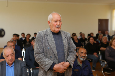 Niyazi Bayramov 3 nömrəli tam orta məktəbdə vətəndaşlarla görüş keçirib