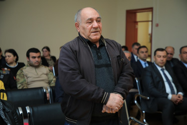 Niyazi Bayramov Gəncədə sakinlərlə növbəti səyyar görüş keçirib