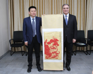 Niyazi Bayramov Çindaoda bərk məişət tullantılarının emalı müəssisəsi ilə tanış olub