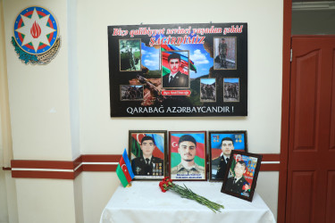 Niyazi Bayramov 31 nömrəli tam orta məktəbdə sakinlərlə görüşüb