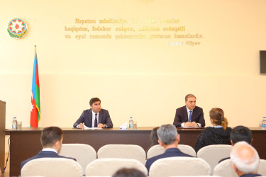 Niyazi Bayramov ADAU-da sakinlərlə görüşüb