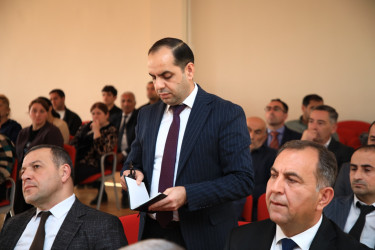Niyazi Bayramov 14 nömrəli tam orta məktəbdə səyyar görüş keçirib