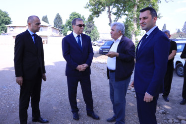 Niyazi Bayramov növbəti dəfə şəhərdə aparılan təmir-tikinti işlərinin gedişatı ilə yerində tanış olub