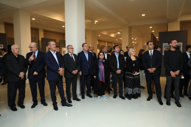 “Əsrlərin şahidi Gəncə” adlı foto sərgi təşkil olunub