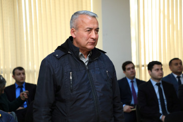 Niyazi Bayramov sakinlərin müraciətlərini dinləyib