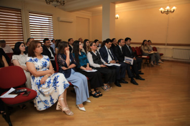 Gəncədə dövlət qulluqçuları üçün təlimlər keçirilib