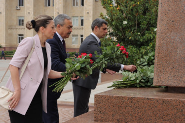 İcbari Tibbi Sığorta Agentliyinin İdarə Heyətinin sədri və Tibbi Ərazi Bölmələrini İdarəetmə Birliyinin (TƏBİB) icraçı direktoru Gəncədə vətəndaş qəbulu keçiriblər